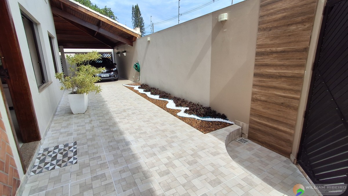 Casa para venda em Peruíbe no bairro lado linha _ entre 400m e 900m da praia