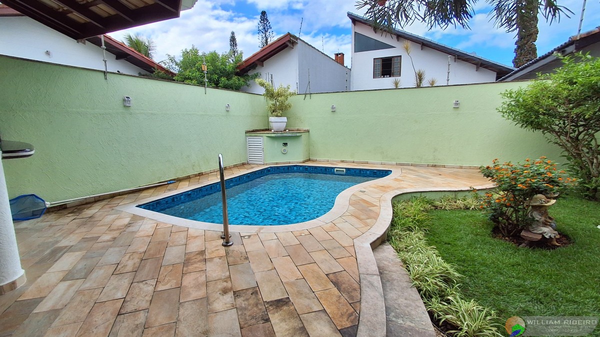 Casa para venda em Peruíbe no bairro lado linha _ entre 400m e 900m da praia