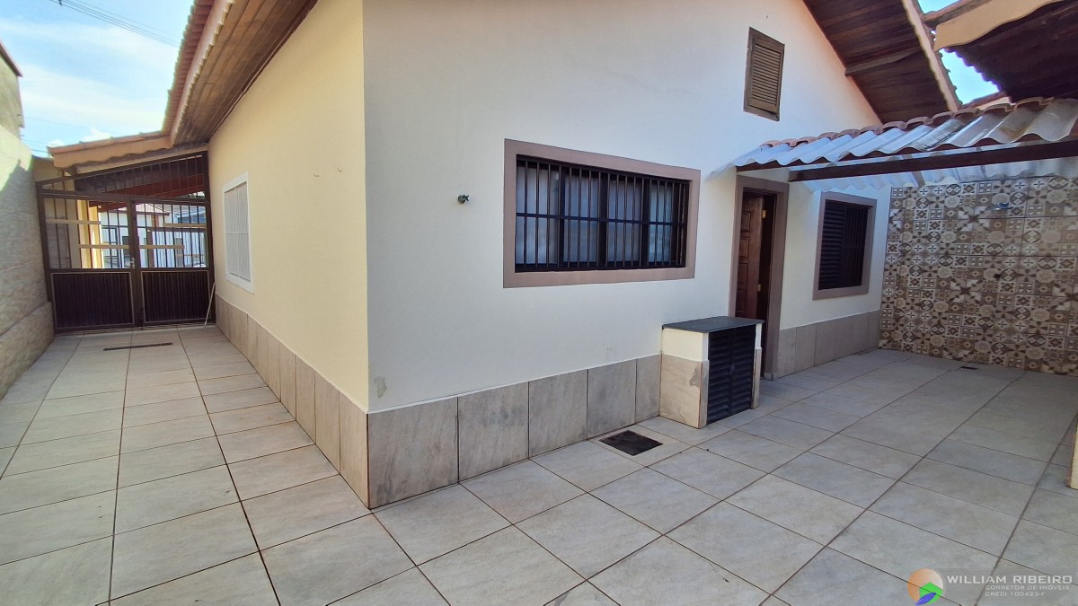 Casa para venda em Peruíbe no bairro Lado praia _ a menos de 400 m da praia