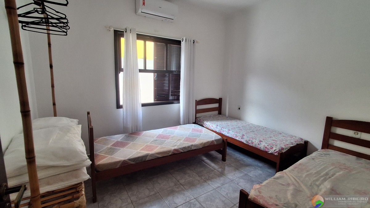 Casa para venda em Peruíbe no bairro Lado praia _ a menos de 400 m da praia