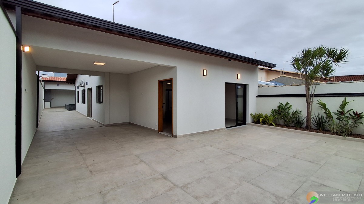 Casa para venda em Peruíbe no bairro Lado linha a menos de 800M da praia