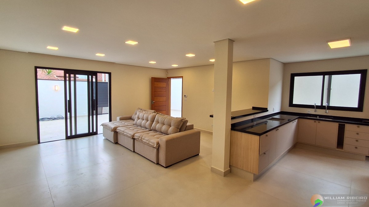 Casa para venda em Peruíbe no bairro Lado linha a menos de 800M da praia