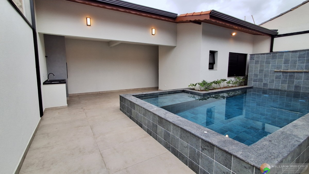 Casa para venda em Peruíbe no bairro Lado linha a menos de 800M da praia